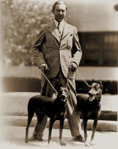 Bela Lugosi dobermans