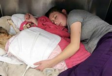 Vet Sleeps In Dog’s Kennel To Comfort Him After He Was Severely Burned In Fire