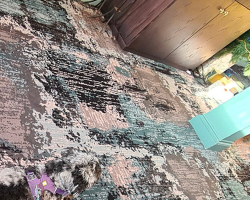 People Are Doing Double Takes Trying To Spot The Dog In This Photo