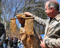 Bronze statue of iconic Boston Marathon dog Spencer unveiled along race route, year after dog’s death