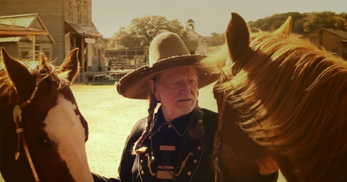 Country music legend Willie Nelson saves 70 horses from the slaughterhouse